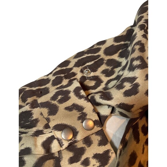 Chaser Leopard Print Short Romper Snaps Cinch Waist Long Sleeve Black Cream XS - Picture 12 of 16